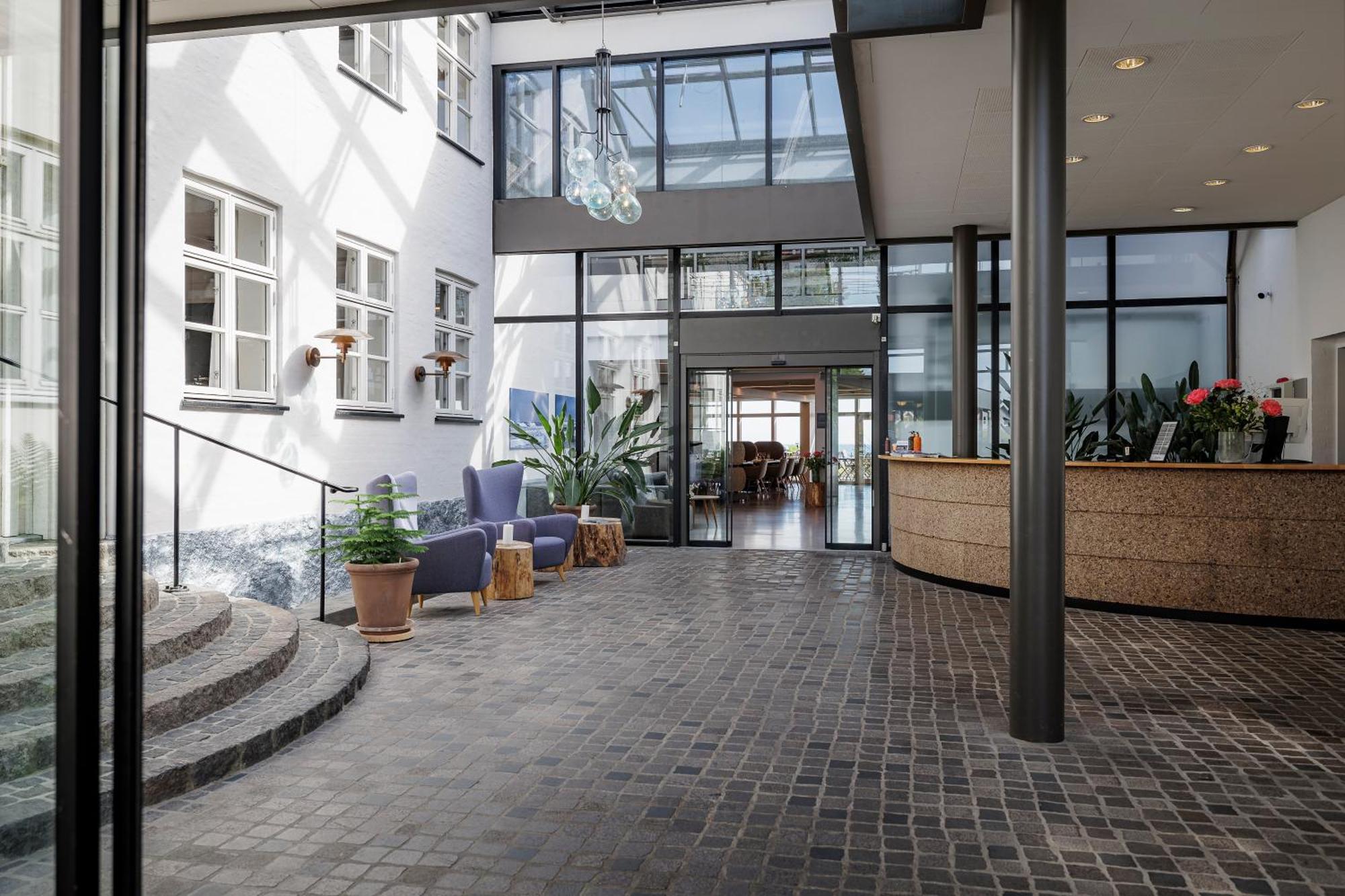 Fredensborg Badehotel Ренне Екстер'єр фото